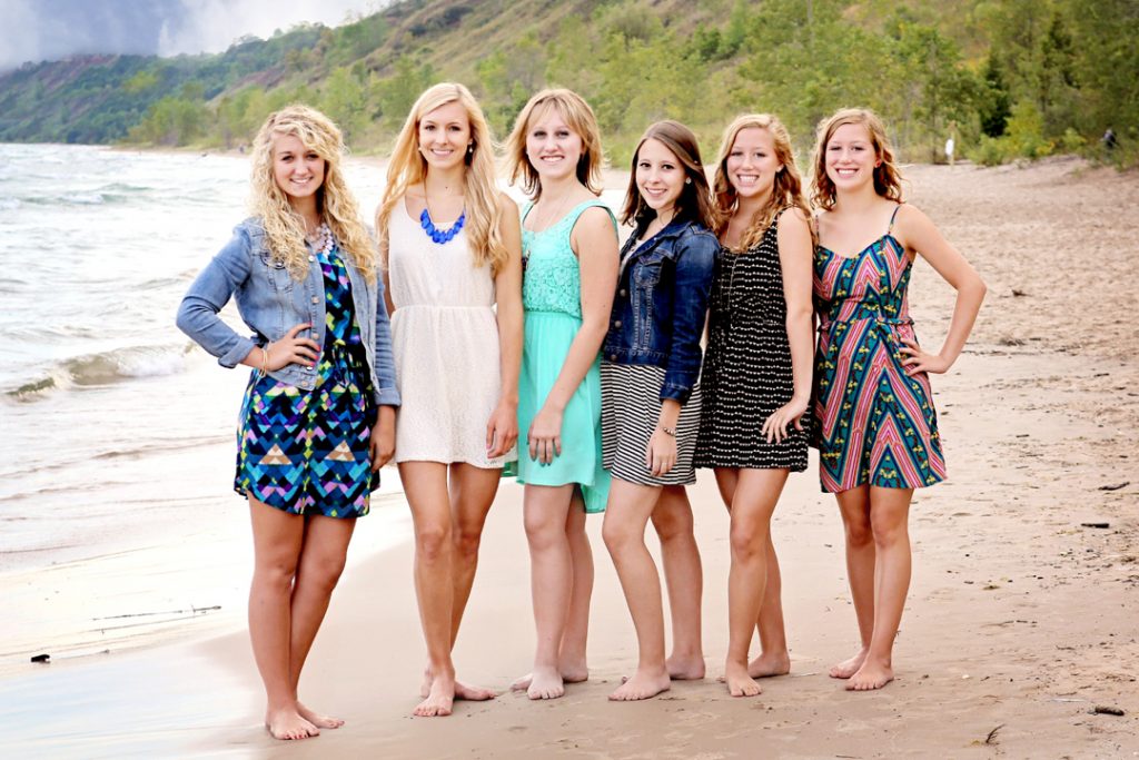 Picture of a group of girls on the beach